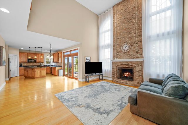 3520 Bunker Hill Drive, Algonquin, IL 60102