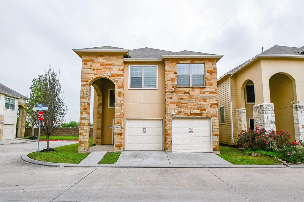 7920 Ashford Terrace Drive, Houston, TX 77072