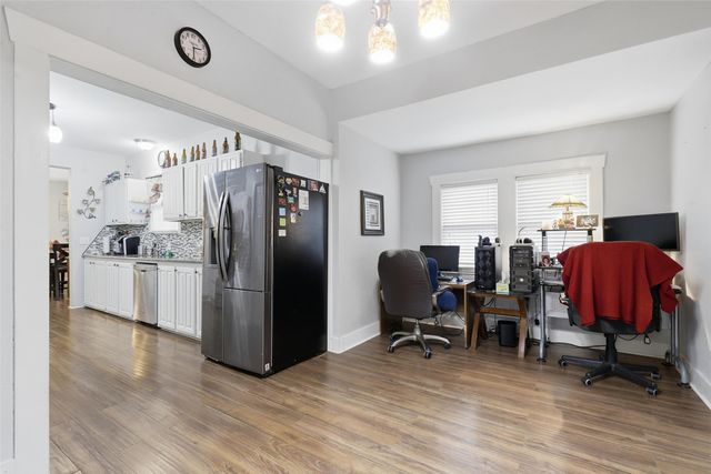 618 Granbury Street, Cleburne, TX 76033