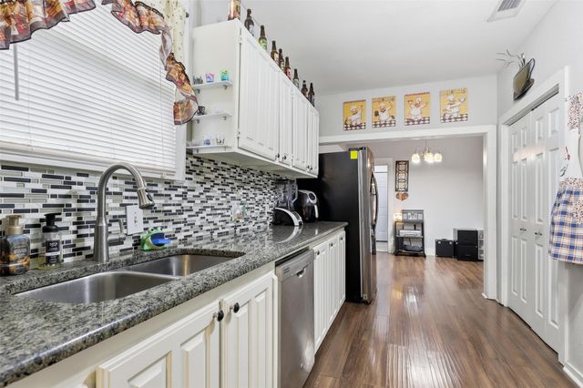 618 Granbury Street, Cleburne, TX 76033