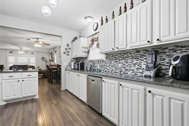 618 Granbury Street, Cleburne, TX 76033