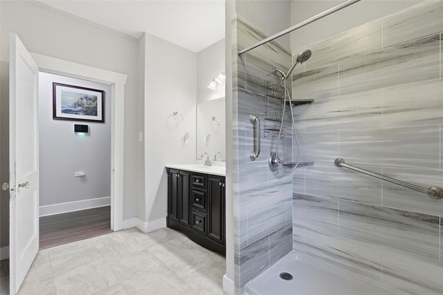 618 Granbury Street, Cleburne, TX 76033