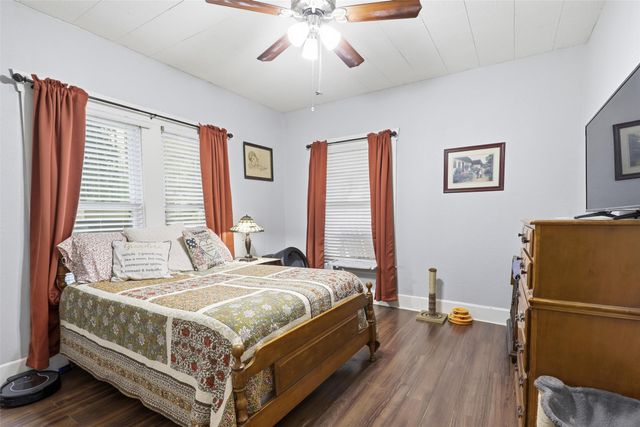 618 Granbury Street, Cleburne, TX 76033