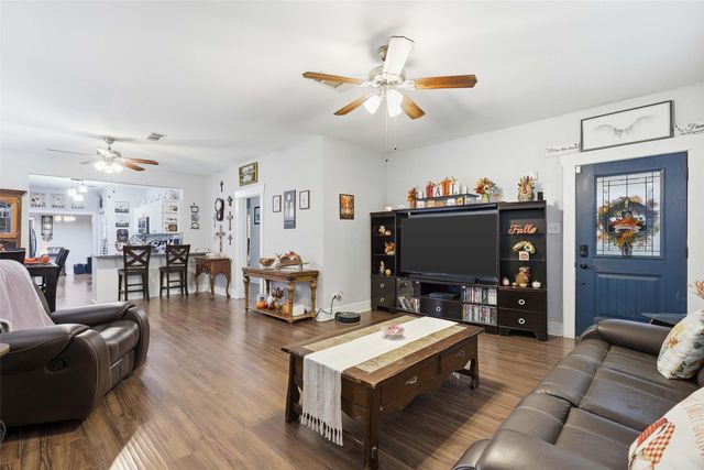 618 Granbury Street, Cleburne, TX 76033