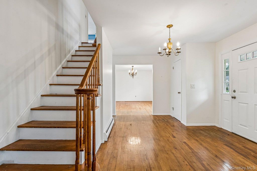 5 Edwin Lane, Huntington, NY 11743 — photo 3