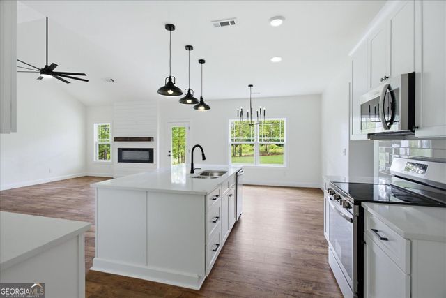 2474 Fischer Road, Sharpsburg, GA 30277