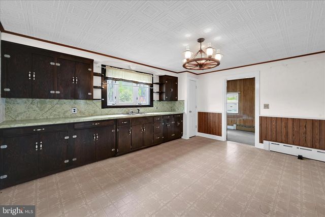 265 NARROWS DR, Lebanon, PA 17046