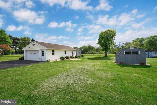 265 NARROWS DR, Lebanon, PA 17046