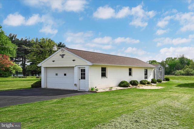 265 NARROWS DR, Lebanon, PA 17046