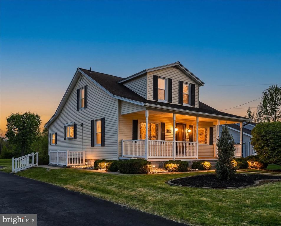 265 NARROWS DR, Lebanon, PA 17046