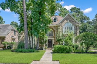 22 Pebble Hollow Court, The Woodlands, TX 77381