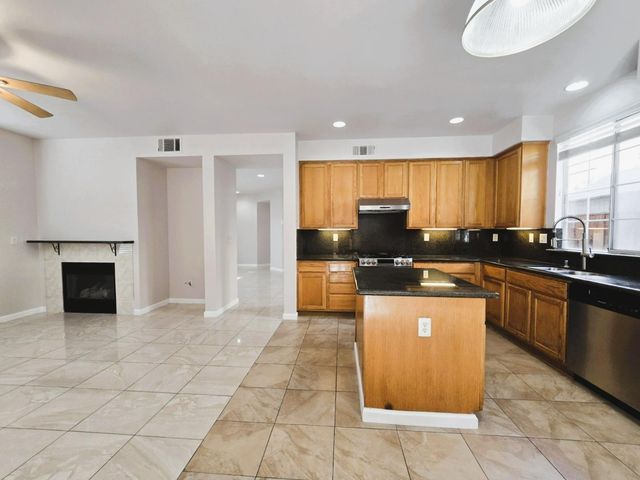 312 Mullion Court, San Jose, CA 95116