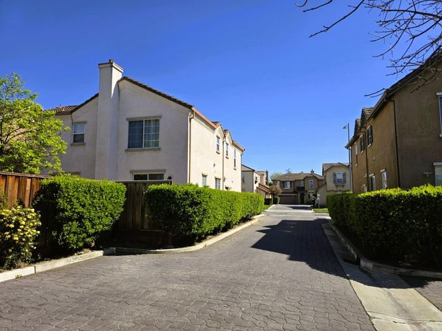 312 Mullion Court, San Jose, CA 95116