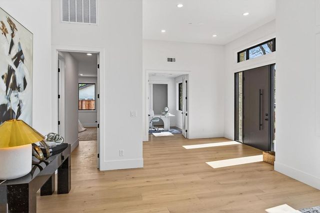 18645 Paseo Lado, Saratoga, CA 95070