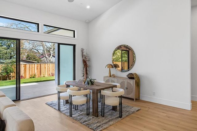 18645 Paseo Lado, Saratoga, CA 95070