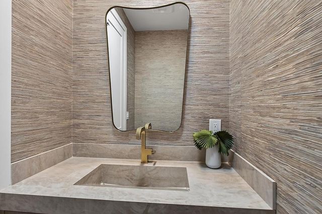 18645 Paseo Lado, Saratoga, CA 95070