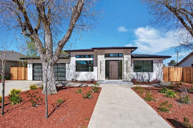 18645 Paseo Lado, Saratoga, CA 95070