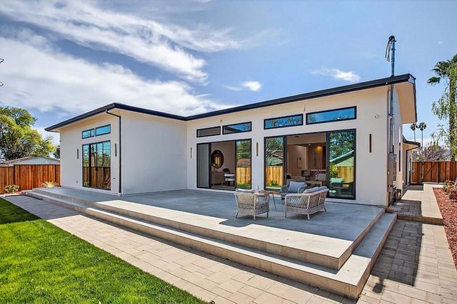 18645 Paseo Lado, Saratoga, CA 95070