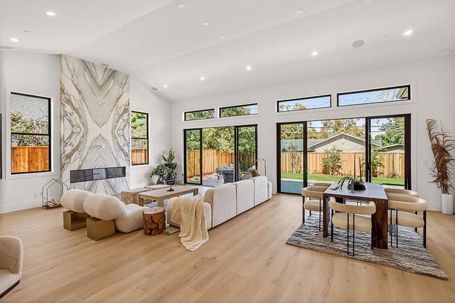 18645 Paseo Lado, Saratoga, CA 95070