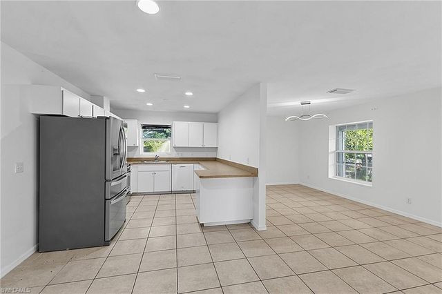 3314 Bassie CT, Fort Myers, FL 33916