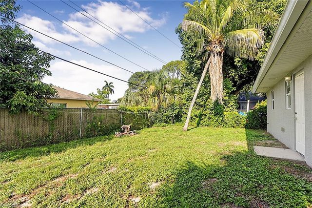 3314 Bassie CT, Fort Myers, FL 33916
