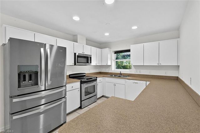 3314 Bassie CT, Fort Myers, FL 33916
