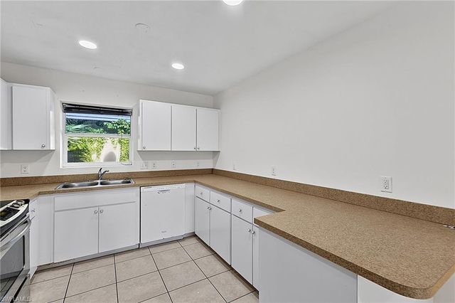 3314 Bassie CT, Fort Myers, FL 33916