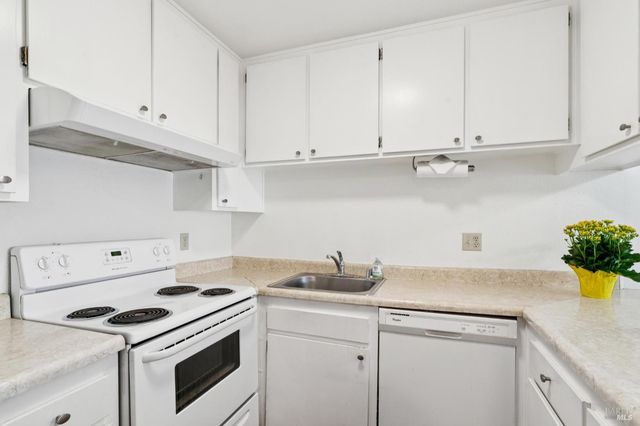 2676 Michelle Ct, Napa, CA 94558