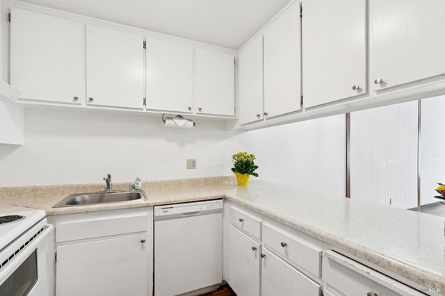 2676 Michelle Ct, Napa, CA 94558