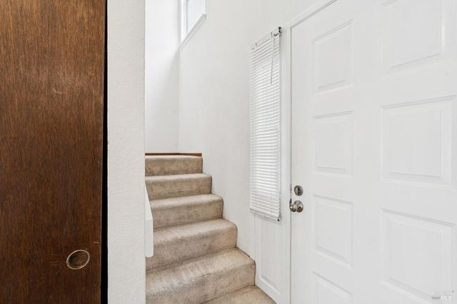 2676 Michelle Ct, Napa, CA 94558