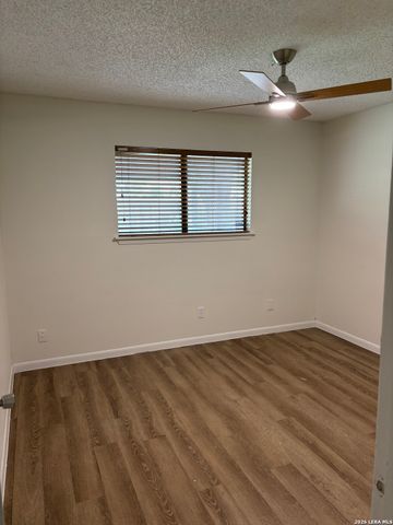 4702 BARHILL ST, San Antonio, TX 78217