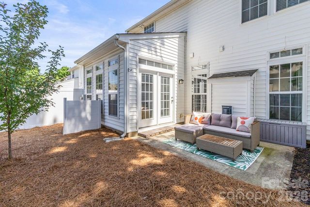 155 Cypress Landing Drive, Mooresville, NC 28117