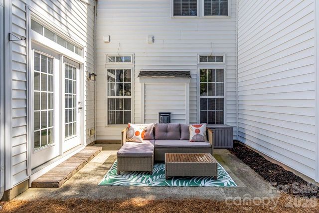 155 Cypress Landing Drive, Mooresville, NC 28117