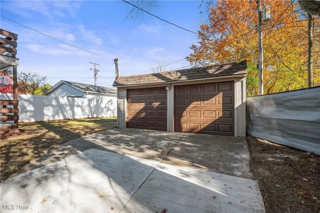 2491 Saybrook Road, University Heights, OH 44118