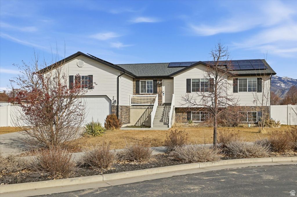 Image 2 of property listing at 2814 S 1100 W, Nibley, UT 84321