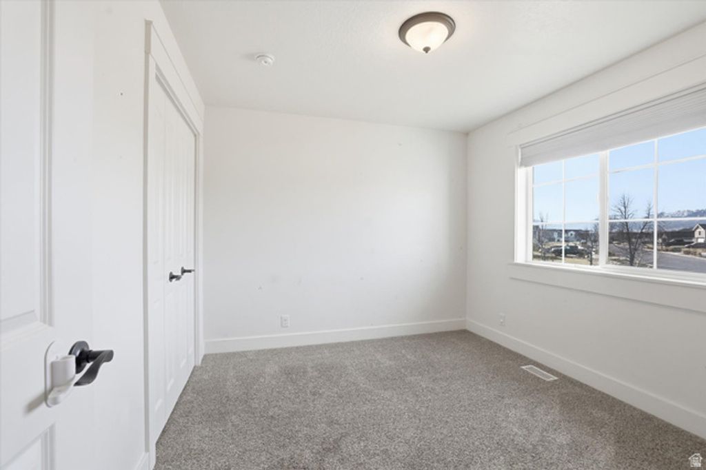 Image 23 of property listing at 2814 S 1100 W, Nibley, UT 84321