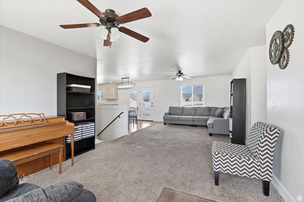 Image 4 of property listing at 2814 S 1100 W, Nibley, UT 84321