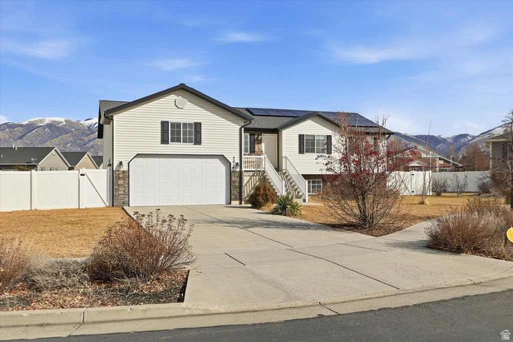 Image 43 of property listing at 2814 S 1100 W, Nibley, UT 84321
