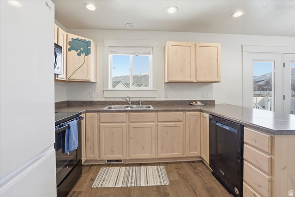 Image 9 of property listing at 2814 S 1100 W, Nibley, UT 84321