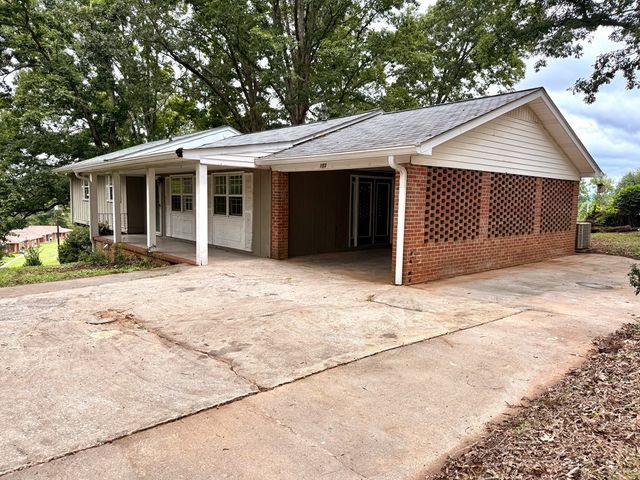 103 Marlette Drive, Mccaysville, GA 30555