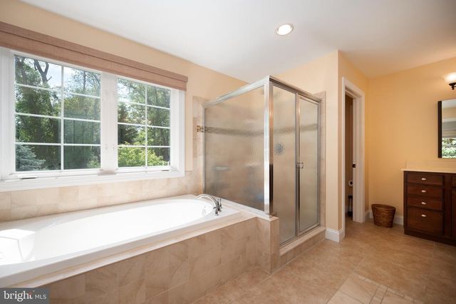 104 PENNFIELD DR, Kennett Square, PA 19348