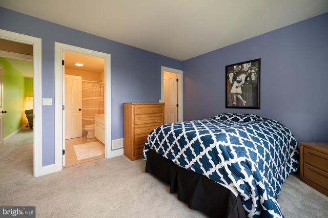 104 PENNFIELD DR, Kennett Square, PA 19348