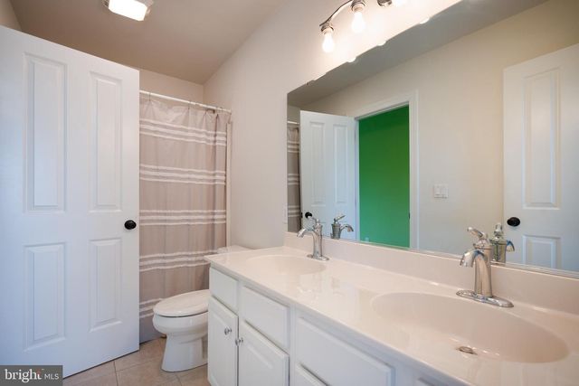 104 PENNFIELD DR, Kennett Square, PA 19348
