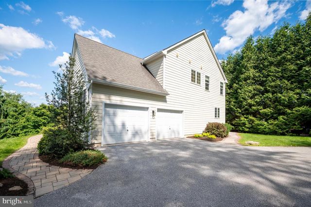104 PENNFIELD DR, Kennett Square, PA 19348