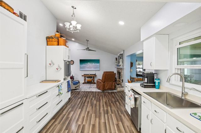 3613 COPPERTREE CIRCLE, Brandon, FL 33511