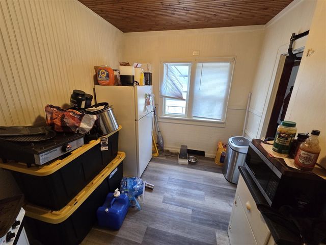 1607 Elwood Street, Muskegon, MI 49442