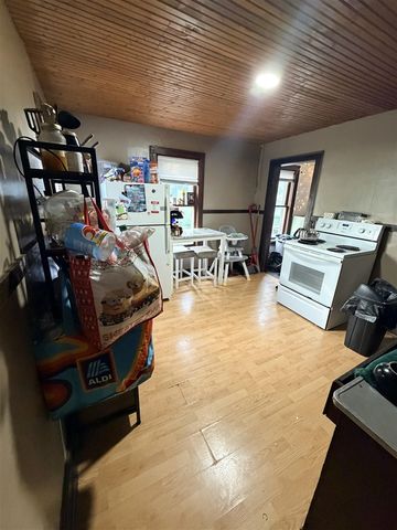 1607 Elwood Street, Muskegon, MI 49442