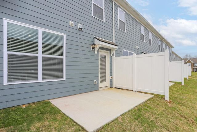 250 Hazel Ln, Lebanon, TN 37087