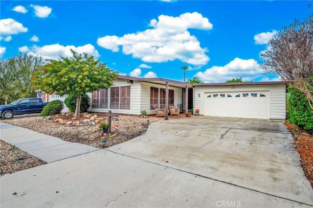 2662 Silver Oak Way, Hemet, CA 92545