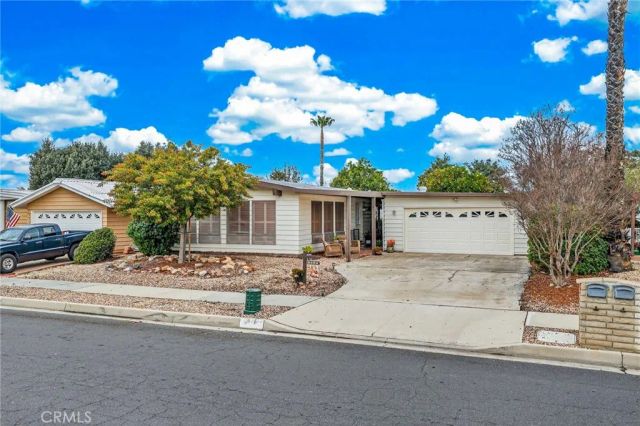 2662 Silver Oak Way, Hemet, CA 92545